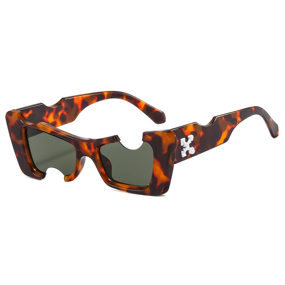 Women futuristic designer sunglasses Bowlift