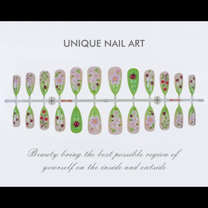 Botanical Themed Press-On Nail Kit Bowlift