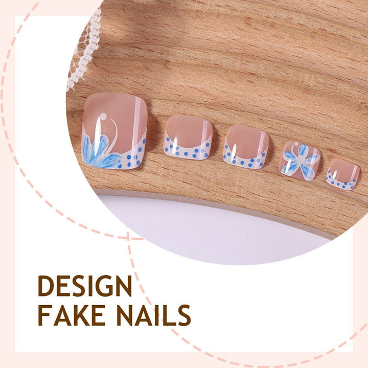 Creative nail set with elegant floral ornaments Bowlift