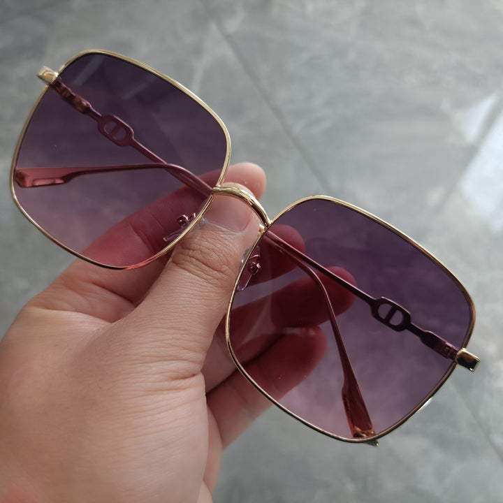 Women Elegant Oversized Sunglasses with Square Design and UV Protection Bowlift