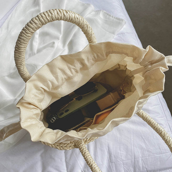 Individual Handbag Made of Natural Materials Bowlift