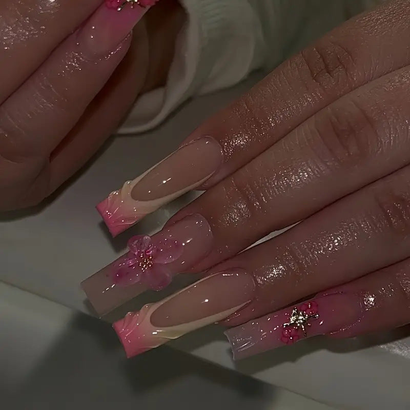 Luxury Floral Design Press-On Nails Bowlift