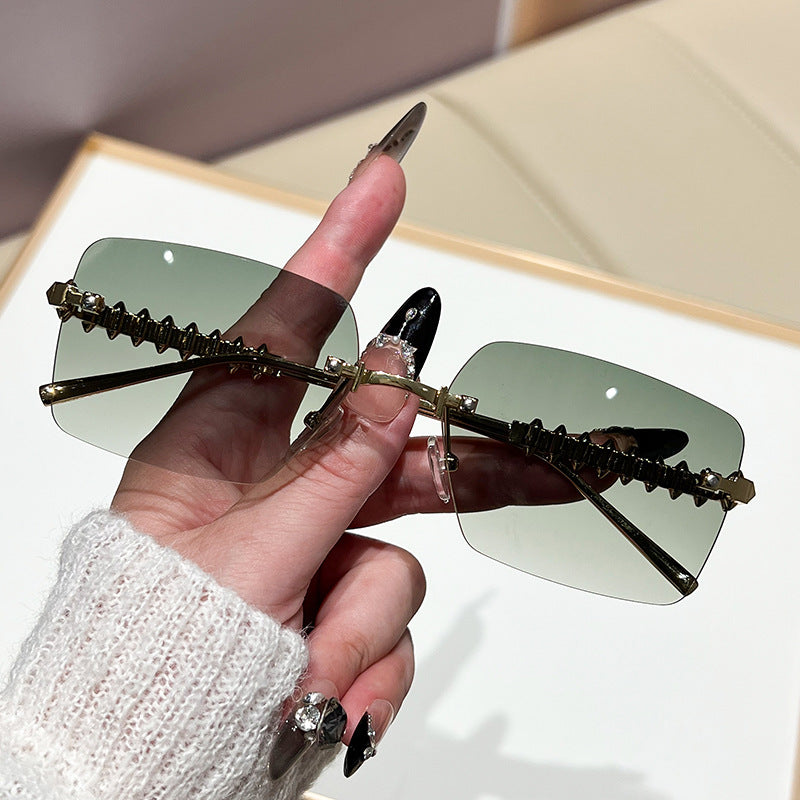 Women’s fashionable glasses Bowlift