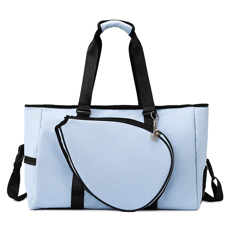 Sports and leisure bag with innovative compartment layout Bowlift
