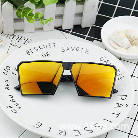 Women's Fashion Sport Sunglasses with Square Frame and Mirrored Lenses Bowlift