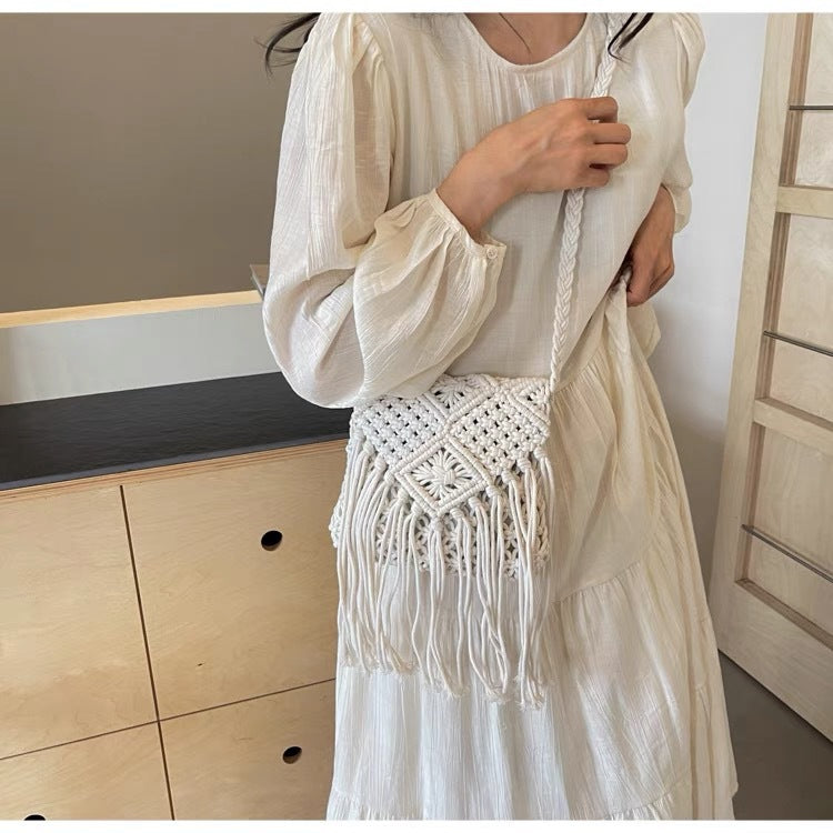 Hand-knotted Macrame Shoulder Bag Bowlift