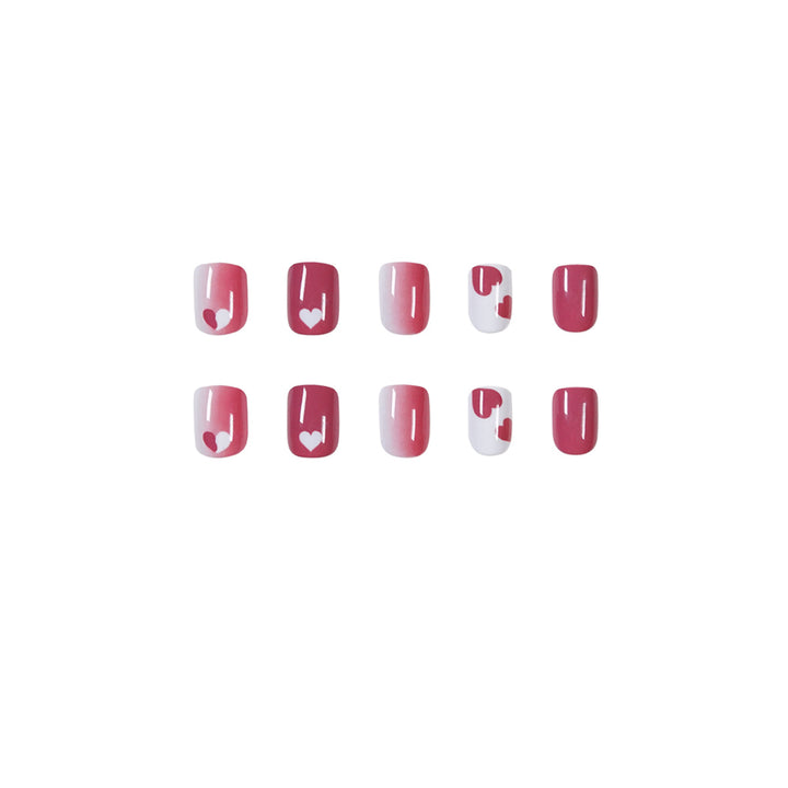 Creative nail art with heart motif and high-gloss finish Bowlift