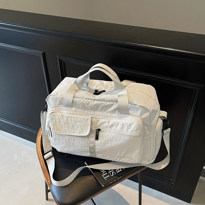 Sporty Travel Bag Bowlift