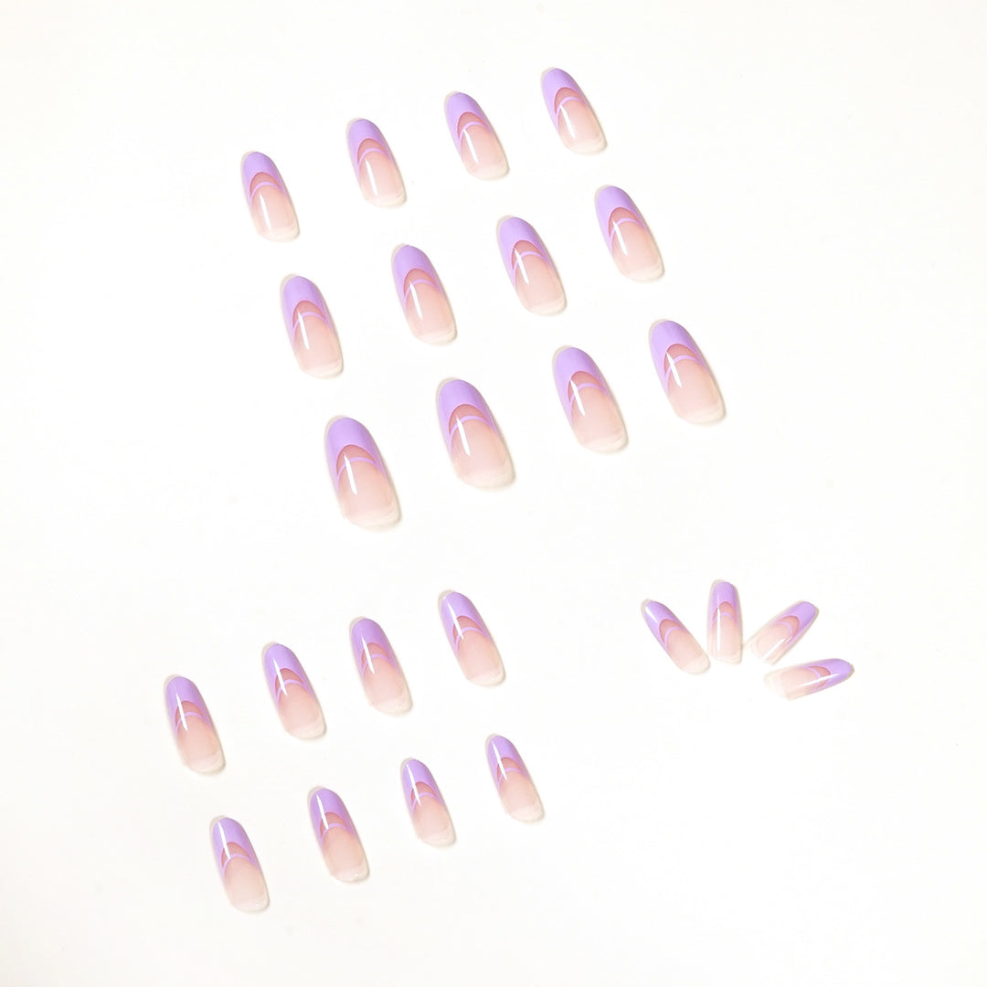 Elegant artificial nails with fine ombre design and noble accents Bowlift
