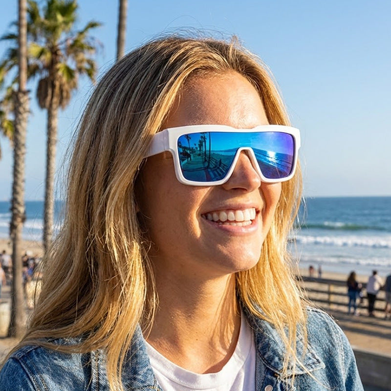 Women Fashion Sunglasses with Unusual Design Bowlift