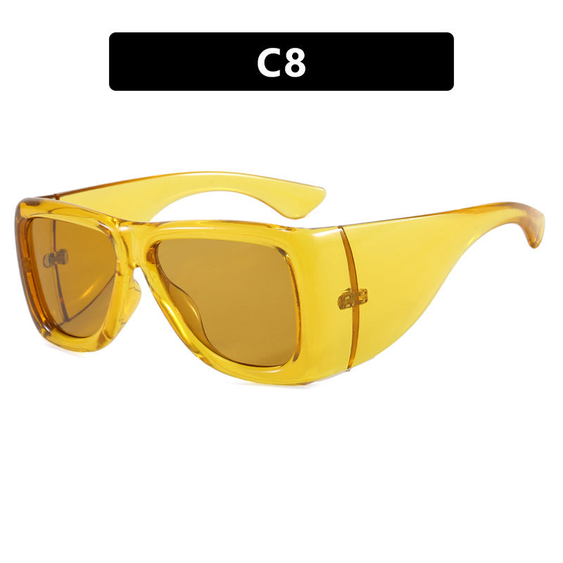 Ladies trendy oversized sunglasses with striking tortoiseshell design Bowlift
