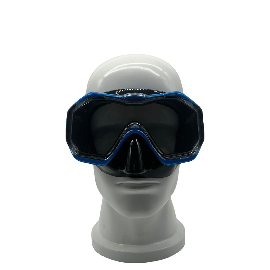 Diving mask with wide field of vision and anti-fog technology Bowlift