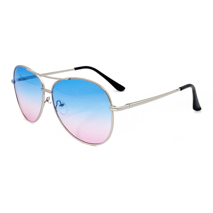 Sunglasses in Modern Pilot Style Bowlift