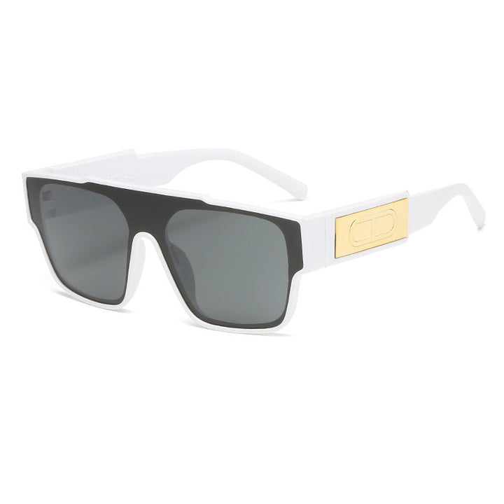 Women's Fashionable Oversized Shield Sunglasses in Extravagant Design Bowlift