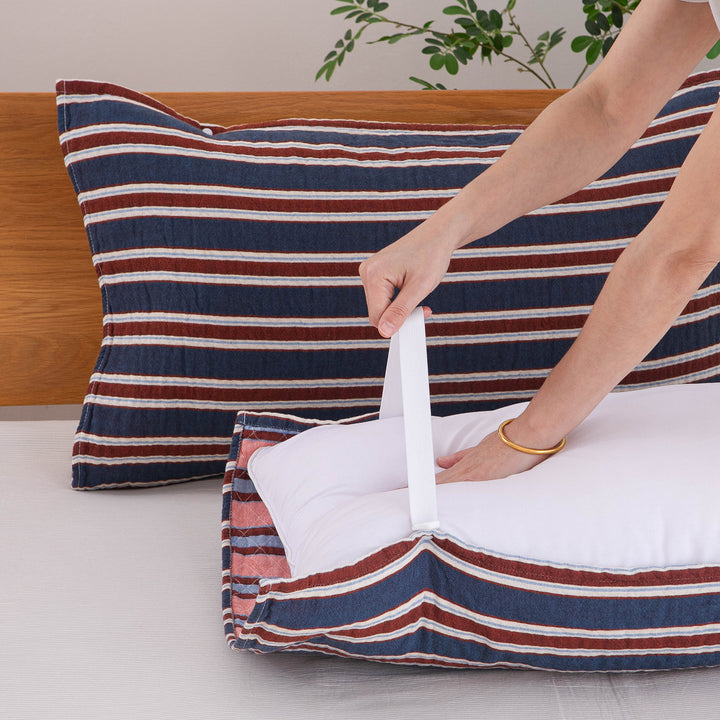Ladies pillowcase with integrated carrying system Bowlift