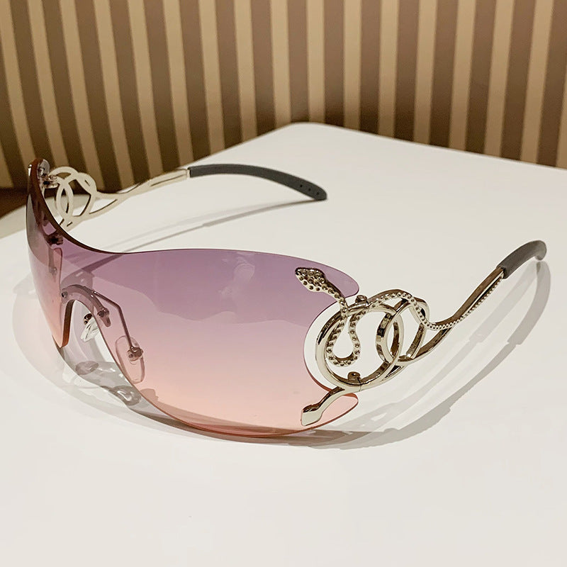 Women’s futuristic sunglasses with playful design Bowlift