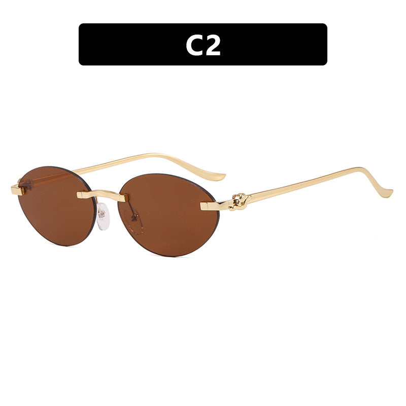 Women's elegant oval sunglasses with golden accents Bowlift