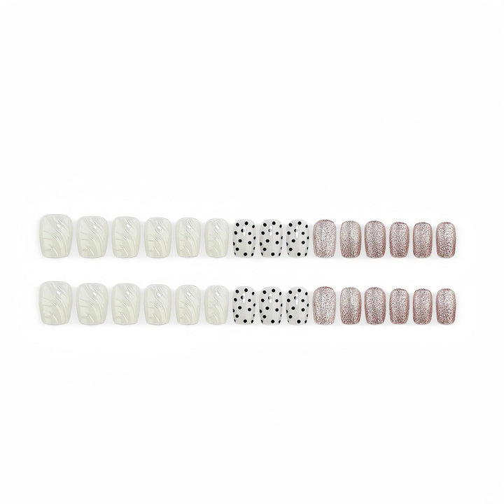 Artificial nails with diverse patterns and glitter effects Bowlift