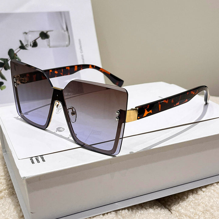 Ladies oversized sunglasses in modern design with UV protection Bowlift