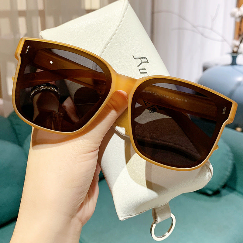Women's Fashion Sunglasses in Trendy Square Design Bowlift