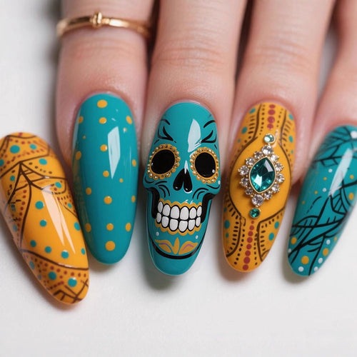 Artificial artificial nails with skull design and glitter embellishments Bowlift