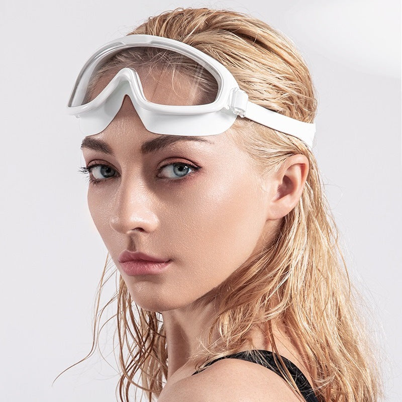 Swim goggles with anti-fog coating and UV protection Bowlift