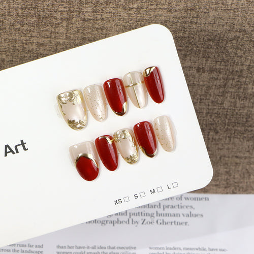 Decorative Press-On Nail Set with Elegant Golden Accents Bowlift