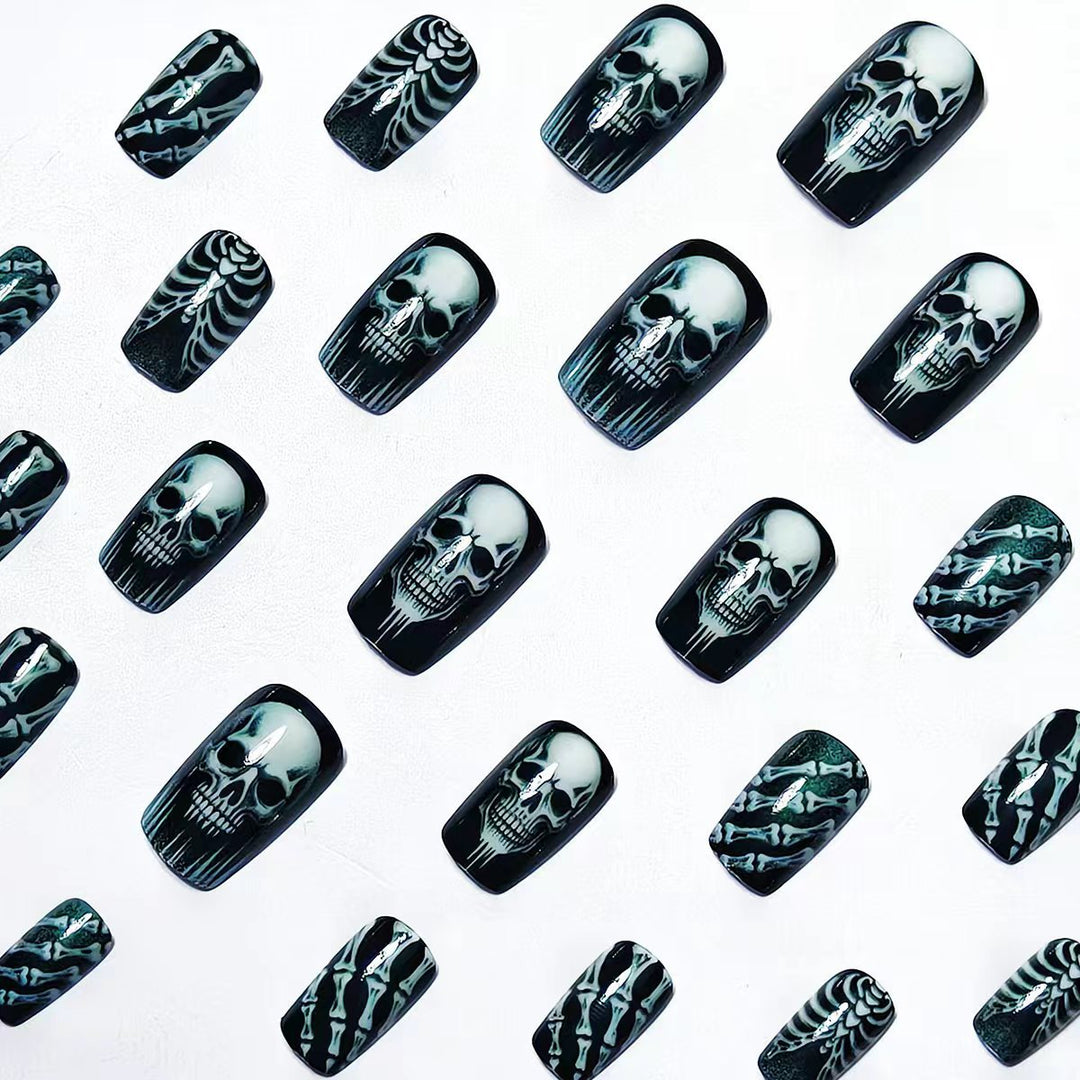 Creative artificial nails in spooky skull design Bowlift