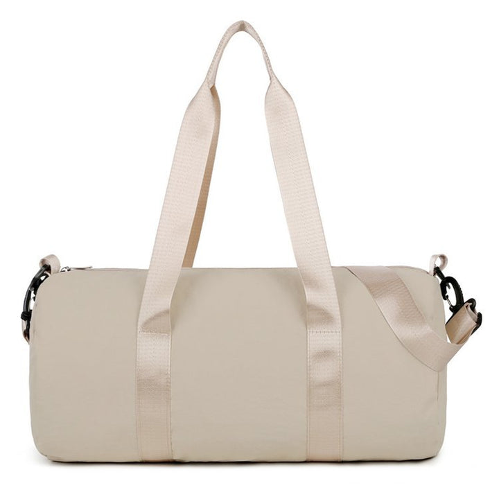 Sporty duffel bag with durable material and adjustable shoulder strap Bowlift