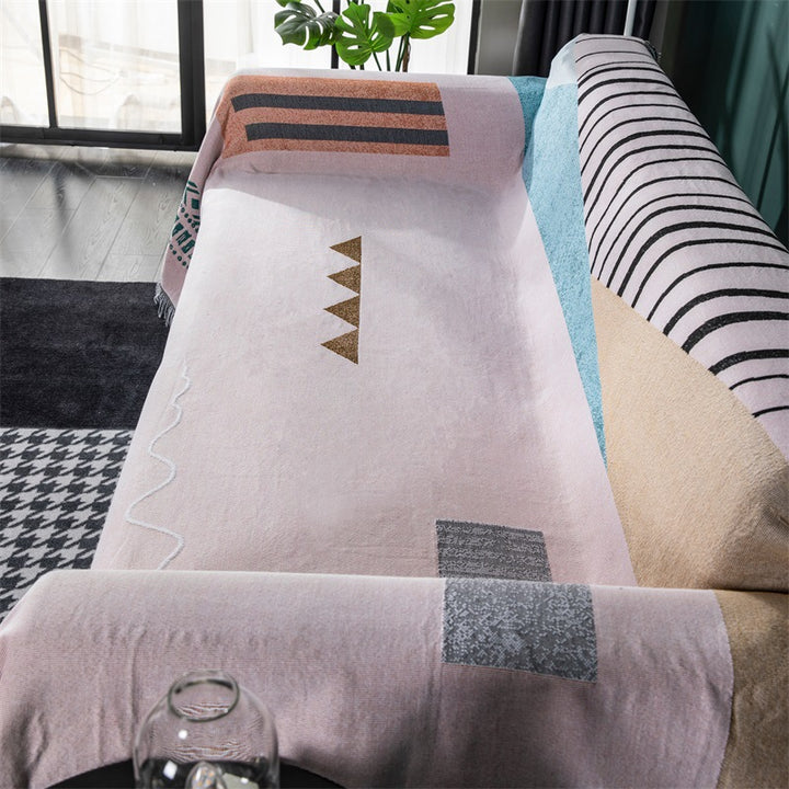 Geometric Patterned Decorative Throw Blanket