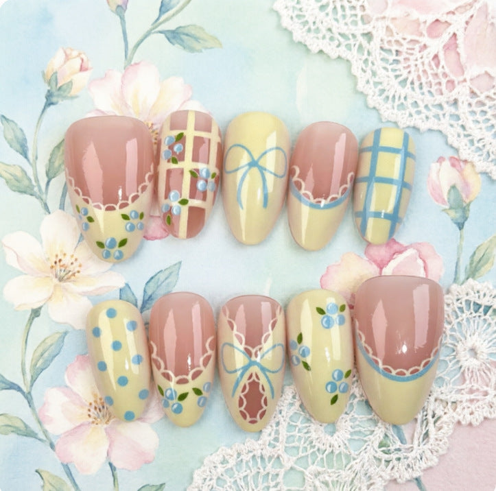 Nail Art Bowlift