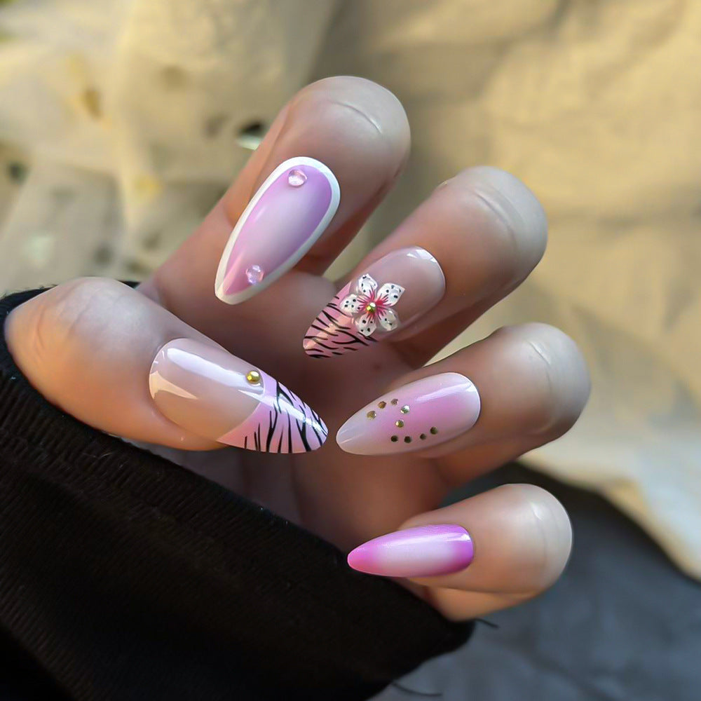 Artistic Press-On Nail Art Collection Bowlift