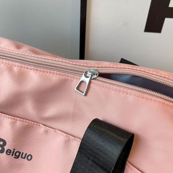 Robust sports and travel bag Bowlift