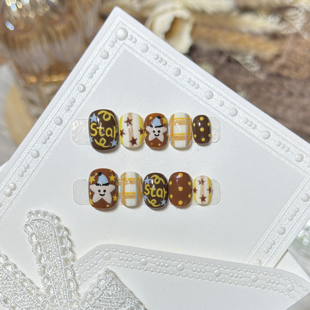 Playful Cartoon-Inspired Press-On Nail Set Bowlift