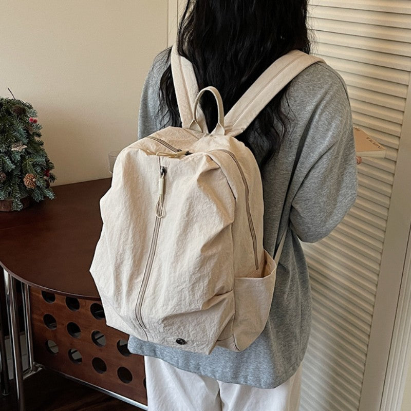 Lightweight Everyday Backpack Bowlift