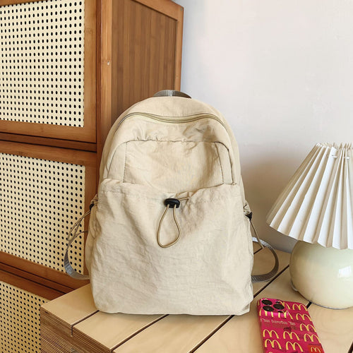 Practical everyday backpack with adjustable shoulder straps Bowlift