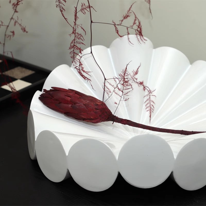Decorative Shell-shaped Table Centerpiece