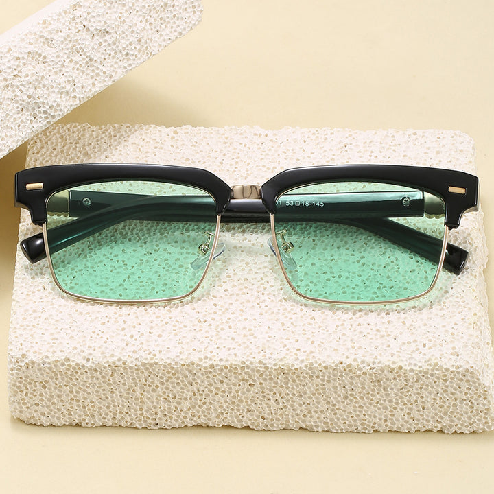 Fashion sunglasses with square frame and stylish design Bowlift