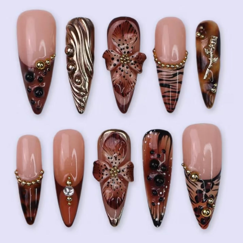 Artistic Floral and Star-Embellished Press-On Nail Set Bowlift
