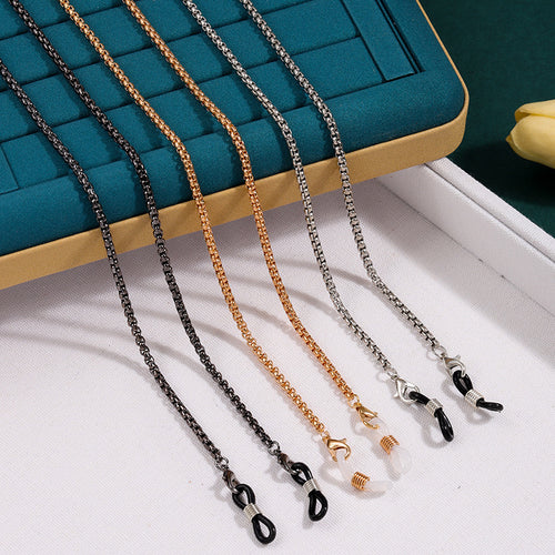 Versatile Eyewear Retainer Chain Bowlift
