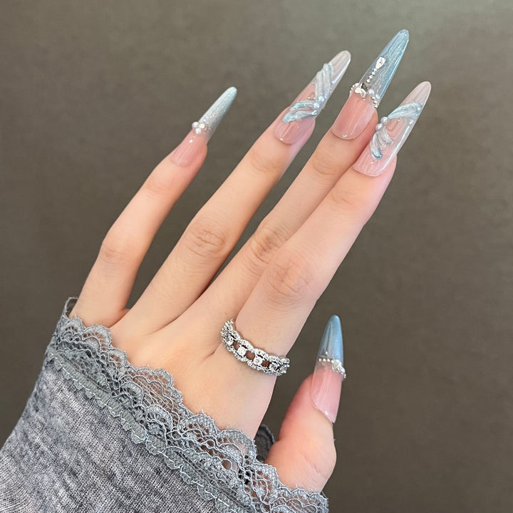 Artistic 3D Lace-Embellished Press-On Nail Set Bowlift