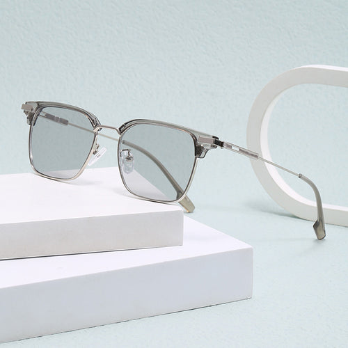 Women's square sunglasses with lightweight metal frame and wide temples Bowlift