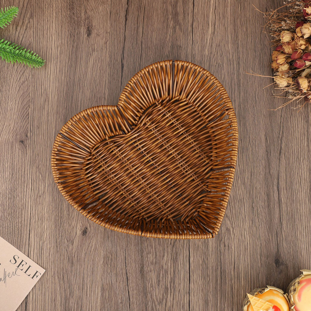Decorative Heart-Shaped Bowlift