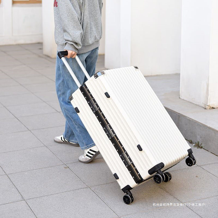 Hard-shell suitcase with integrated combination lock and silent wheels Bowlift