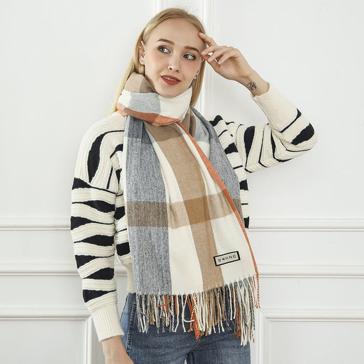 Ladies fashionable scarf Bowlift