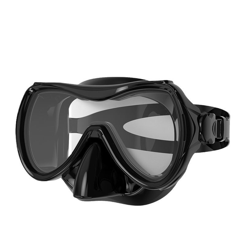 Diving mask with soft silicone edge and wide field of vision Bowlift