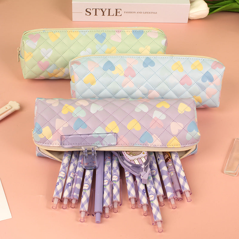 Quilted Heart Pattern Pencil Case Bowlift
