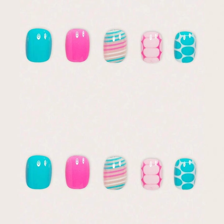 Nail set with playful patterns Bowlift