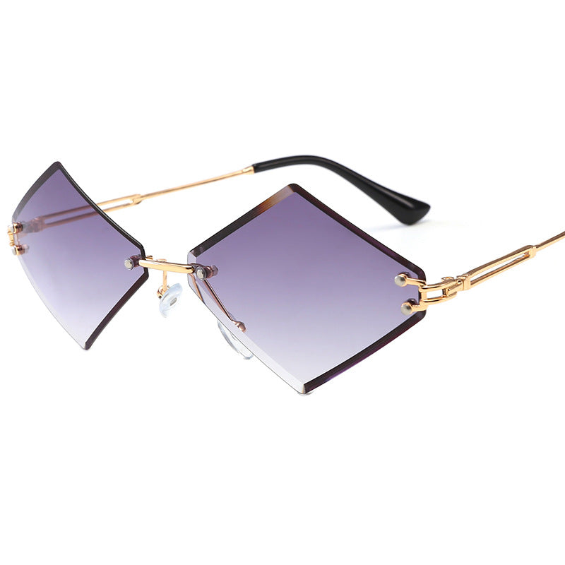 Ladies fashionable geometric sunglasses with mirrored lenses Bowlift