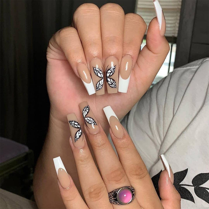 Artful Nail Extensions with Marbled Leaves Bowlift